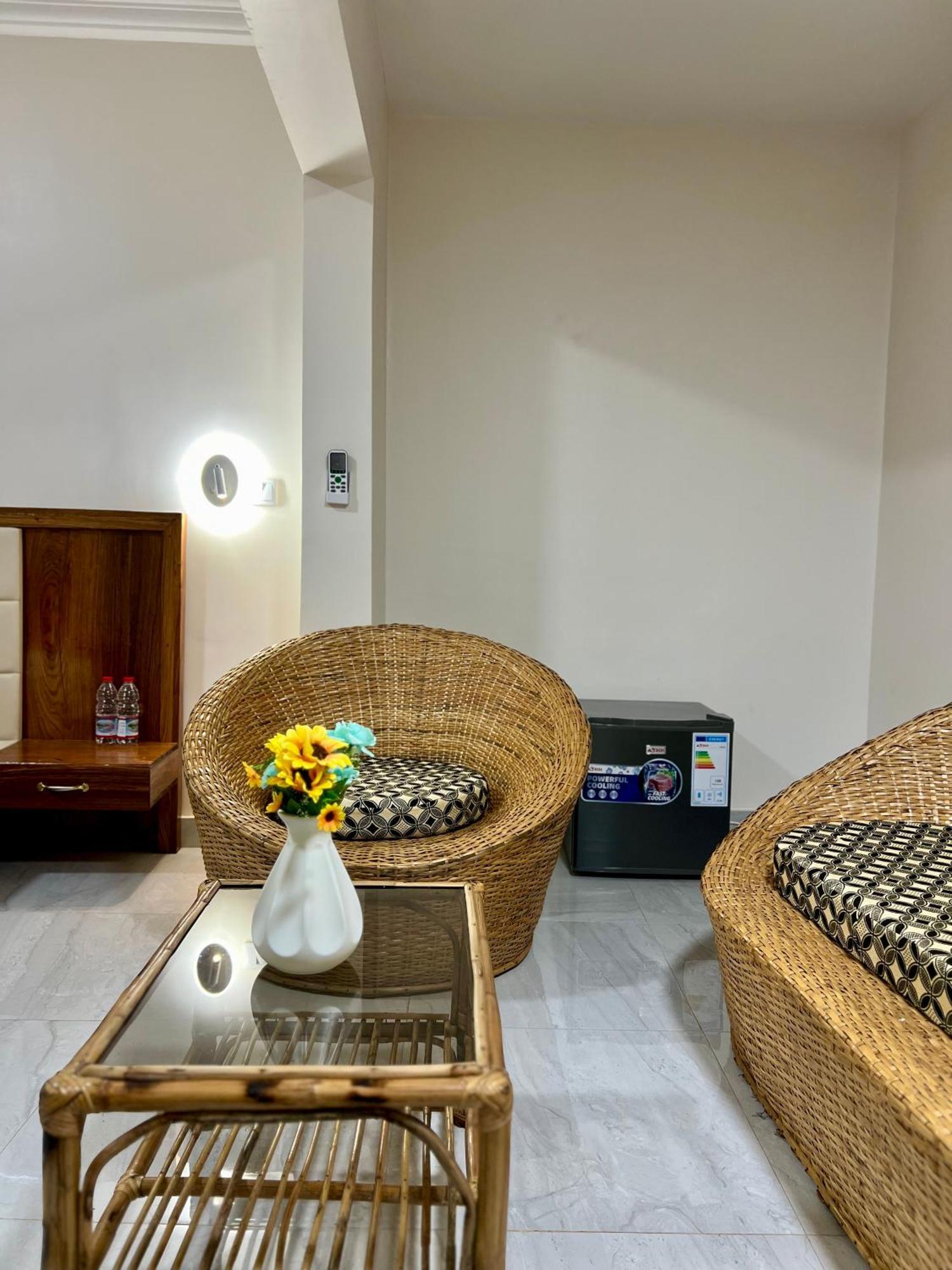 Mag Palace Hotel Bissau Buitenkant foto